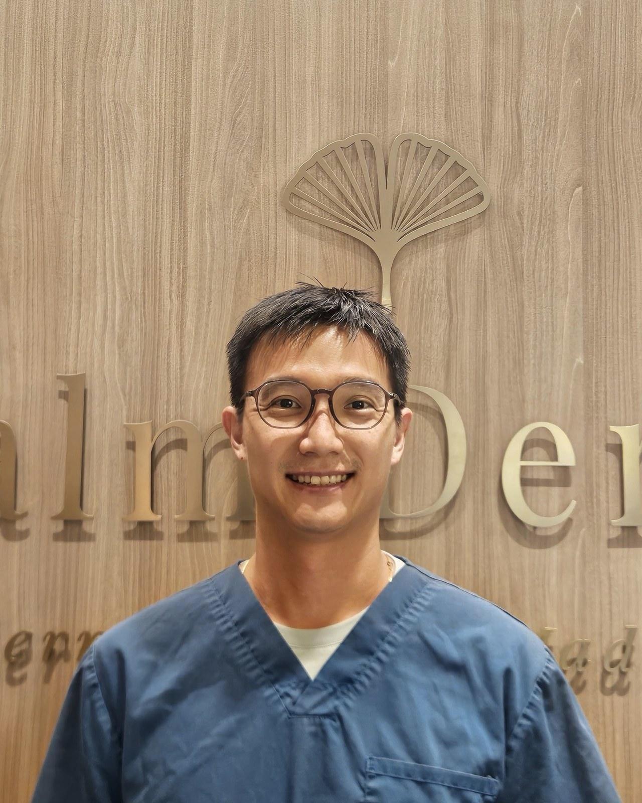 Dr Daniel Teo,Calm Dental 牙医